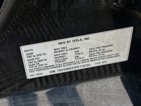 Used 2023 Tesla Model Y Performance image 12