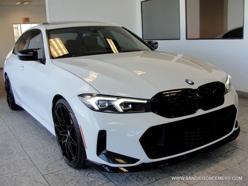 Used 2023 BMW 330i Sedan w/ M Sport Package RWD image 32