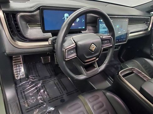 Used 2022 Rivian R1T Launch Edition image 8