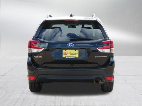 Used 2023 Subaru Forester Premium AWD/4WD image 4