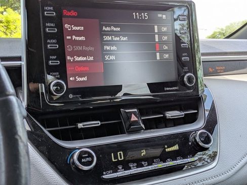 Used 2021 Toyota Corolla SE w/ SE Premium Package image 6