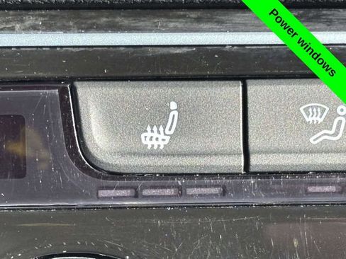 Used 2023 Volkswagen Atlas Cross Sport SE image 20