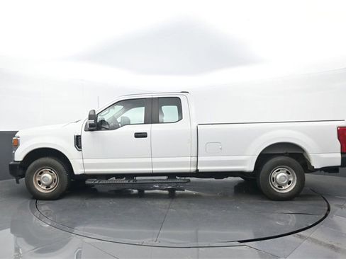 Used 2022 Ford F250 XL w/ Power Equipment Group image 7