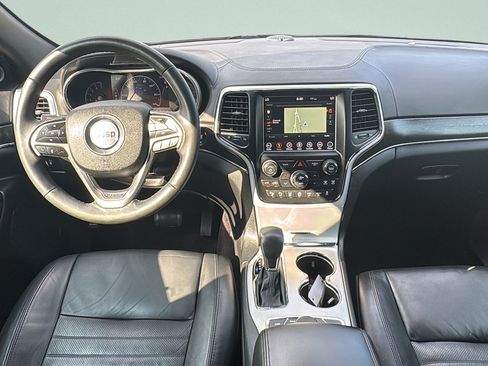 Used 2018 Jeep Grand Cherokee Limited AWD/4WD image 12