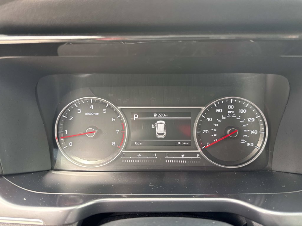 Used 2023 Kia Sorento LX FWD image 35
