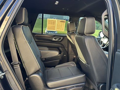 Used 2023 Chevrolet Tahoe Premier image 11