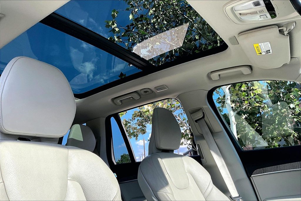 Certified 2023 Volvo XC90 B6 Plus w/ Protection Package Premier AWD/4WD image 23