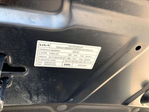 Used 2025 Kia Sorento EX FWD image 33