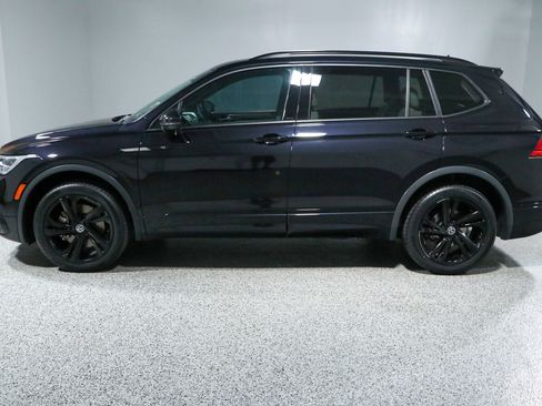 Used 2023 Volkswagen Tiguan SE R-Line FWD image 10