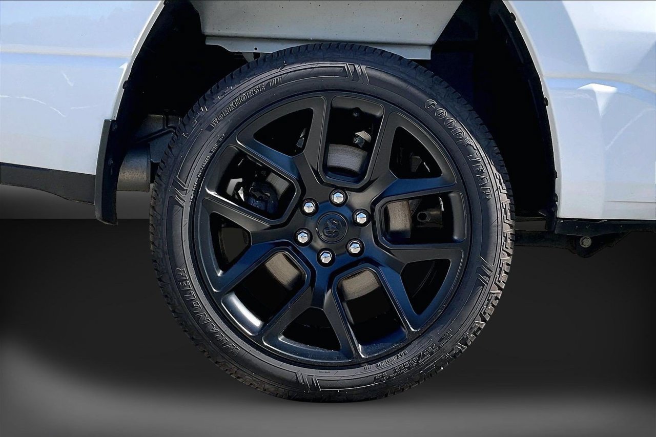 Certified 2024 RAM 1500 Laramie AWD/4WD image 38
