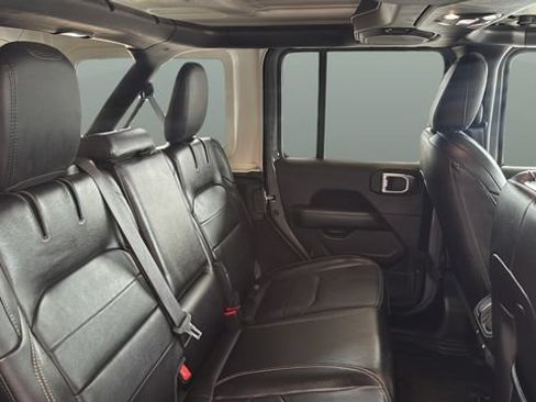 Used 2021 Jeep Wrangler Unlimited Sahara w/ Cold Weather Group AWD/4WD image 21