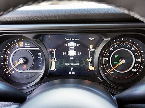 New 2025 Jeep Gladiator Sport image 39