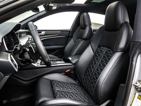 Used 2024 Audi RS 7 Performance w/ Black Optic Package image 17