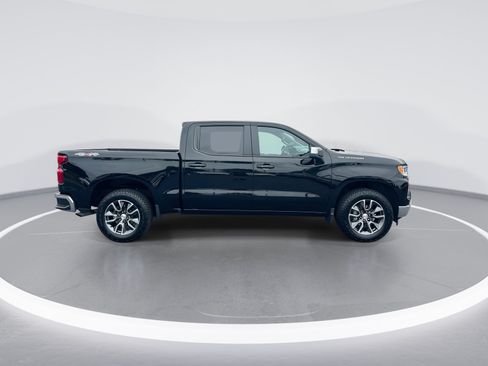 Used 2023 Chevrolet Silverado 1500 LT AWD/4WD image 10