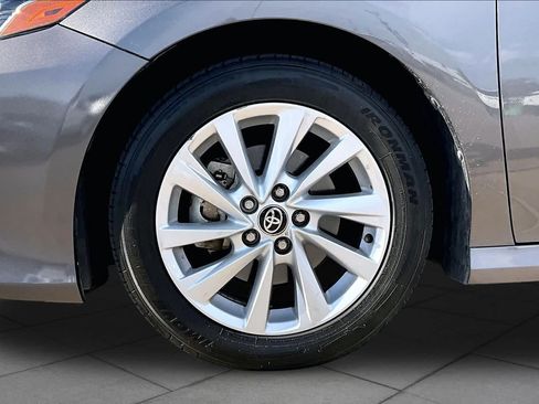 Used 2024 Toyota Camry LE FWD image 11
