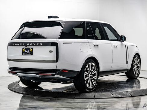 Used 2023 Land Rover Range Rover SE AWD/4WD image 16