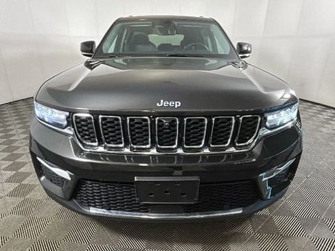 Used 2023 Jeep Grand Cherokee 4WD 4xe w/ Luxury Tech Group II image 8