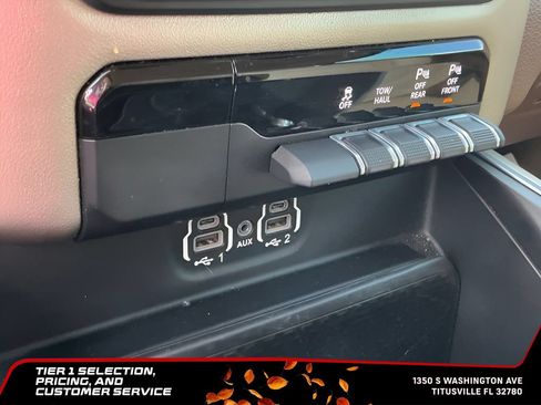 Used 2021 RAM 1500 Laramie AWD/4WD image 37