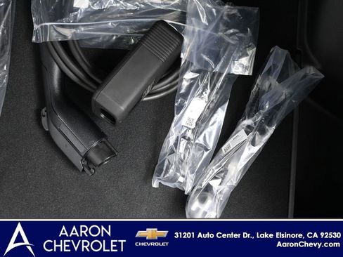New 2026 Chevrolet Equinox EV LT w/ LPO, Blackout Package AWD/4WD image 16