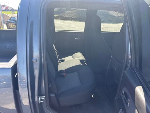Used 2008 GMC Canyon SLE image 11
