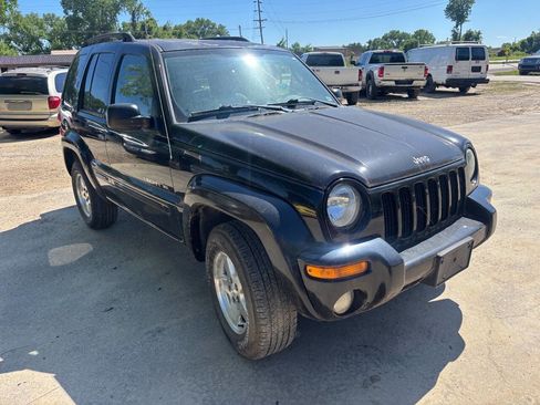 Used 2003 Jeep Liberty Limited AWD/4WD image 9