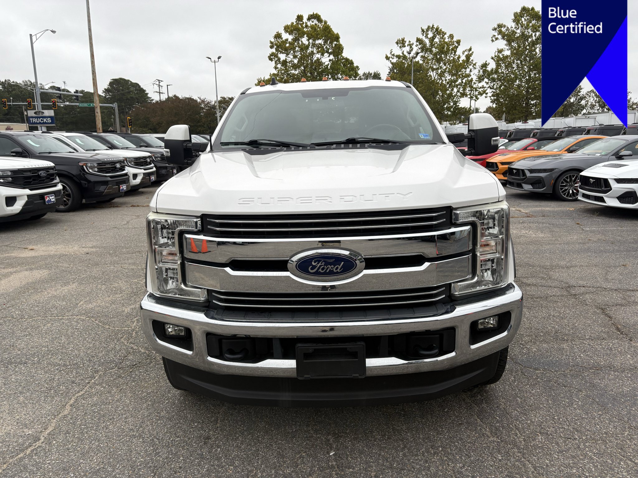 Used 2019 Ford F250 Lariat w/ Lariat Value Package AWD/4WD image 2