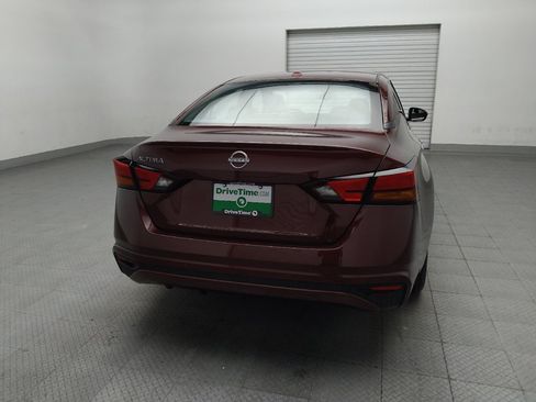 Used 2025 Nissan Altima 2.5 SV FWD image 7