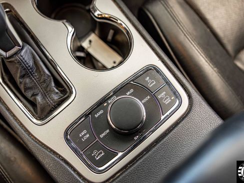 Used 2018 Jeep Grand Cherokee High Altitude AWD/4WD image 20
