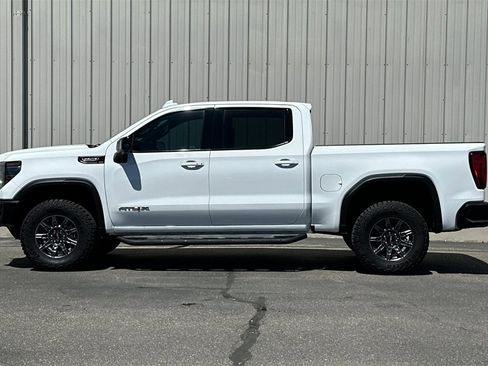 Used 2024 GMC Sierra 1500 AT4X image 8
