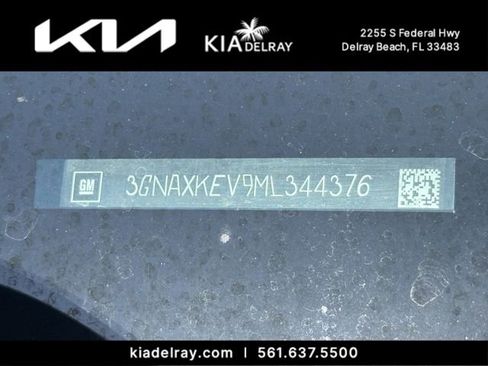 Used 2021 Chevrolet Equinox LT image 10