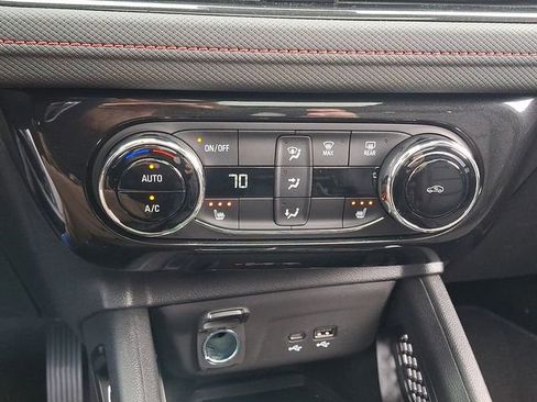 Certified 2025 Chevrolet TrailBlazer RS w/ Convenience Package AWD/4WD image 16