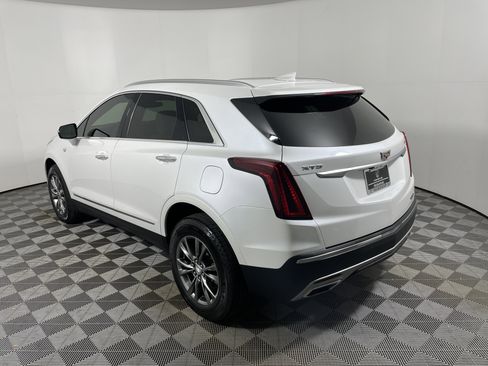 Used 2021 Cadillac XT5 Premium Luxury image 3