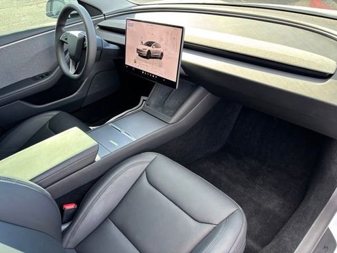 Used 2025 Tesla Model 3 Long Range image 24