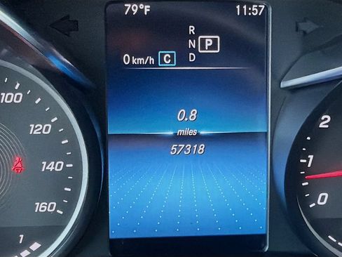 Used 2021 Mercedes-Benz GLC 300 image 40