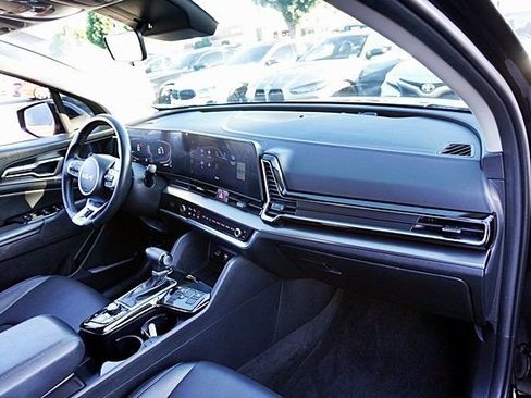 Used 2024 Kia Sportage EX image 10