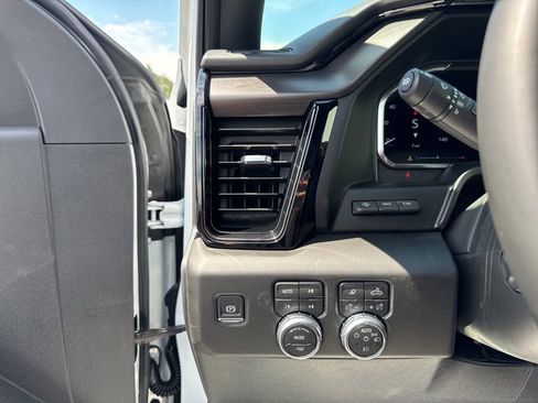 New 2026 GMC Sierra 1500 AT4 w/ AT4 Premium Package AWD/4WD image 14