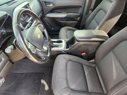 Used 2020 Chevrolet Colorado LT w/ LT Convenience Package RWD image 18