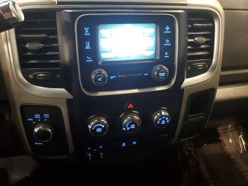 Used 2015 RAM 2500 SLT AWD/4WD image 19