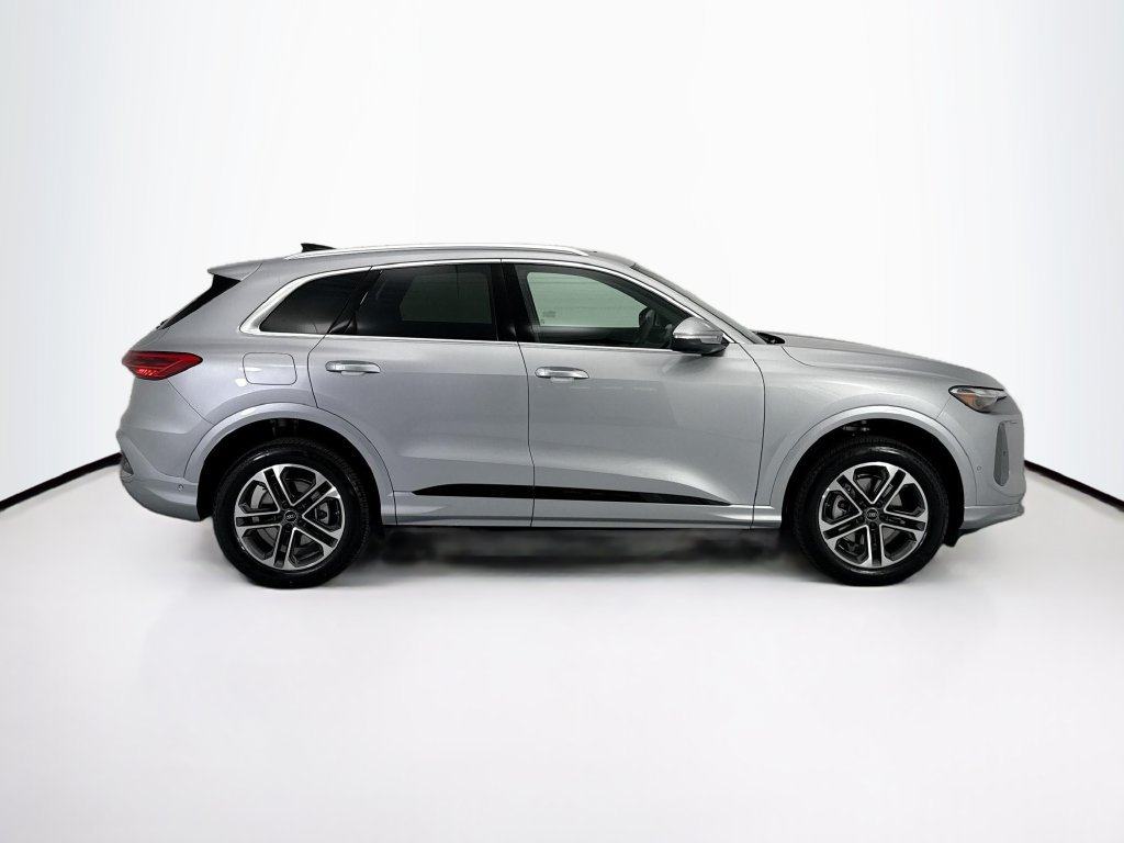 Used 2026 Audi Q5 Premium AWD/4WD image 6