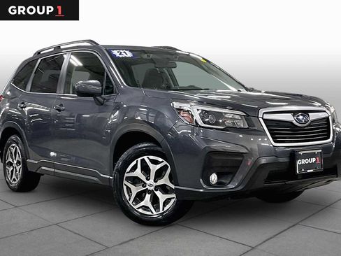 Used 2021 Subaru Forester Premium AWD/4WD image 3