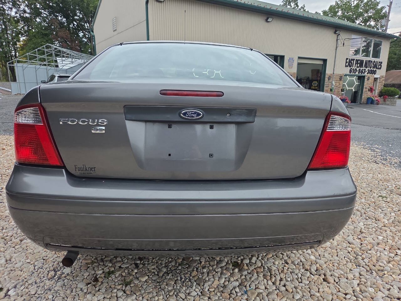 Used 2007 Ford Focus SE FWD image 5