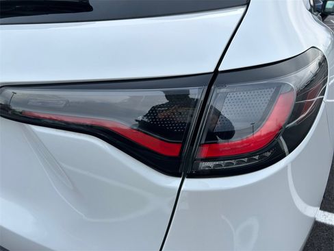 Certified 2024 Honda HR-V EX-L image 24