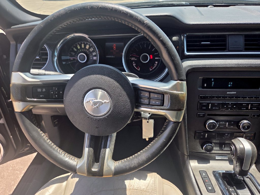 Used 2014 Ford Mustang Premium RWD image 19