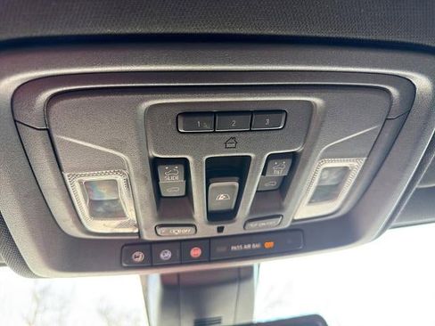 Used 2021 GMC Sierra 1500 AT4 w/ AT4 Premium Package image 39