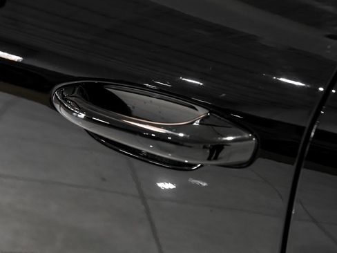 Used 2020 Porsche Macan S image 36