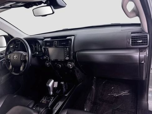 Certified 2023 Toyota 4Runner TRD Off-Road Premium w/ Moonroof Package AWD/4WD image 32