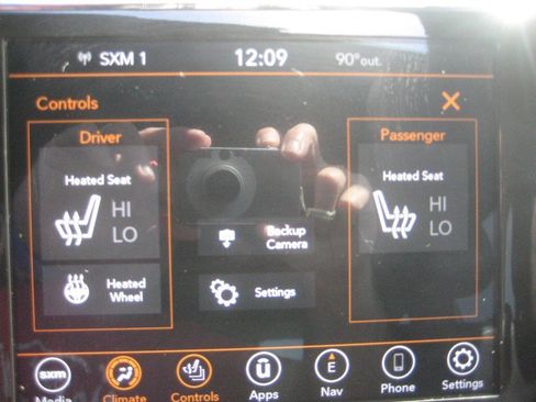 Used 2021 Jeep Grand Cherokee Laredo X AWD/4WD image 22