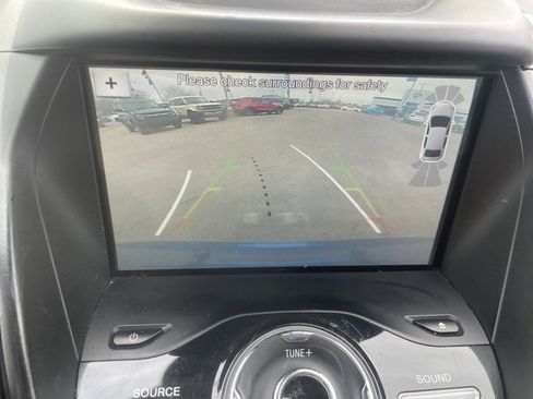 Used 2018 Ford Escape Titanium w/ Ford Safe & Smart Package image 36