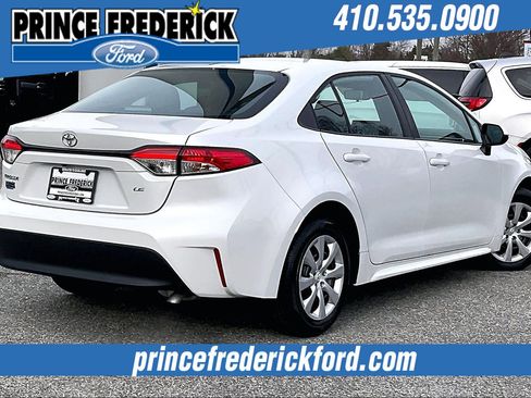 Used 2025 Toyota Corolla LE image 12