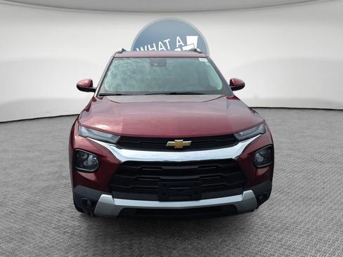 Used 2023 Chevrolet TrailBlazer LT w/ Convenience Package FWD image 9